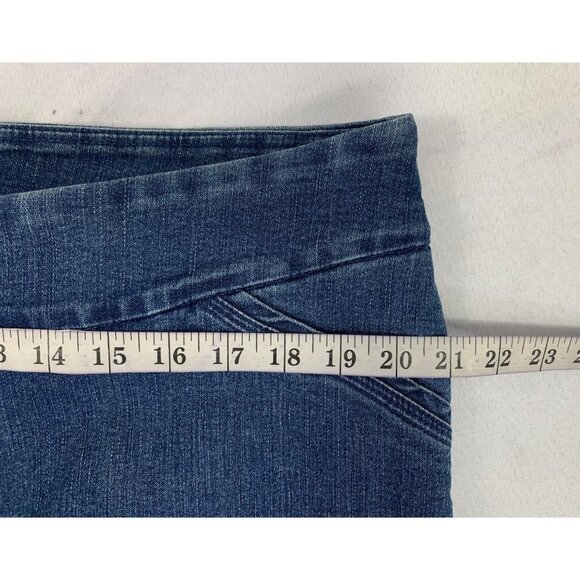 Westbound Women's Denim Capris - Picture 5 of 7